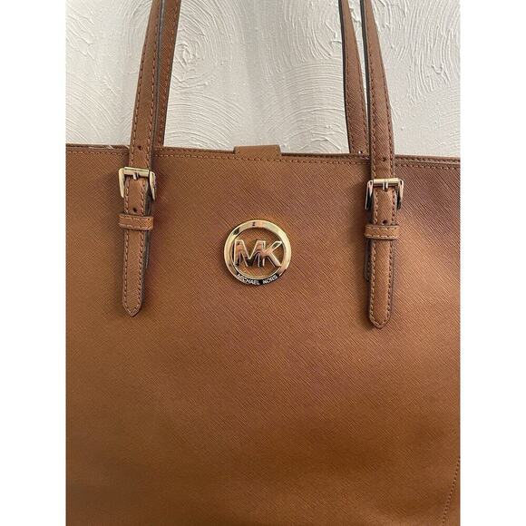 Michael Kors Jet Set Travel Large Saffiano North/South Tote Brown - Picture 3 of 12